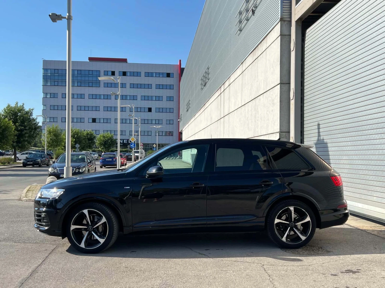 Audi Q7, снимка 3 - Автомобили и джипове - 56472683