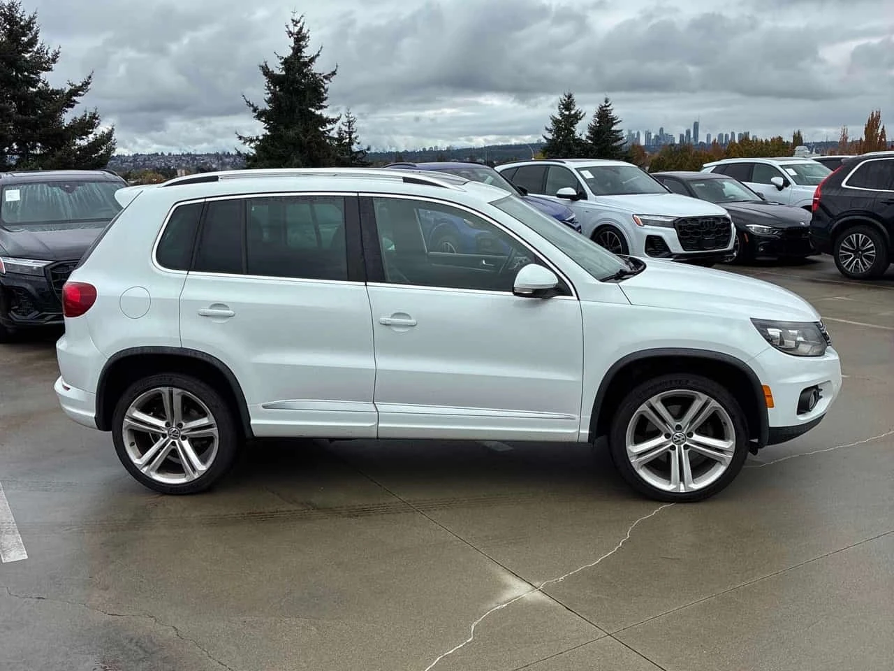 VW Tiguan * 4MOTION 4dr Auto * CARFAX * ���� �� �� | Mobile.bg � ����������� 4