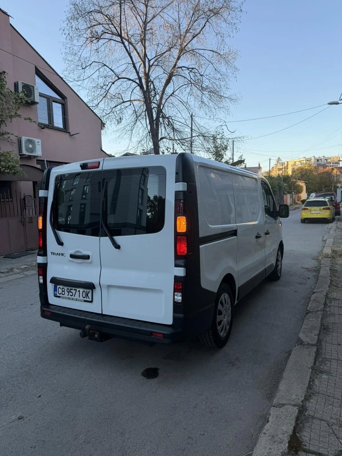 Renault Trafic ������� 125�.�. ����6 | Mobile.bg � ����������� 3