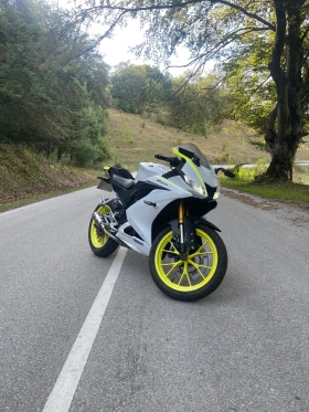  Yamaha Yzf