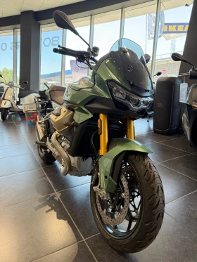 ����� �� �������� �� Moto Guzzi V V100 Mandello S