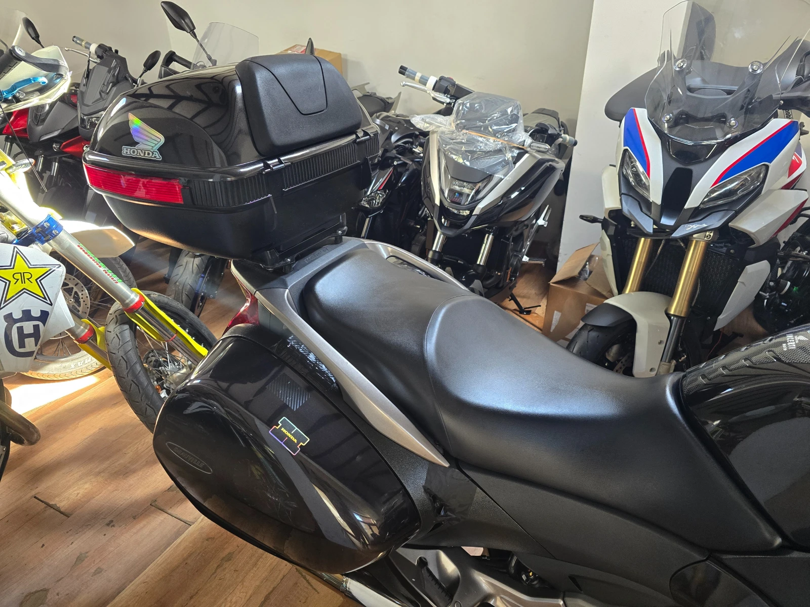 Honda Deauville 700i ABS!!!, снимка 7 - Мотоциклети и мототехника - 54435987