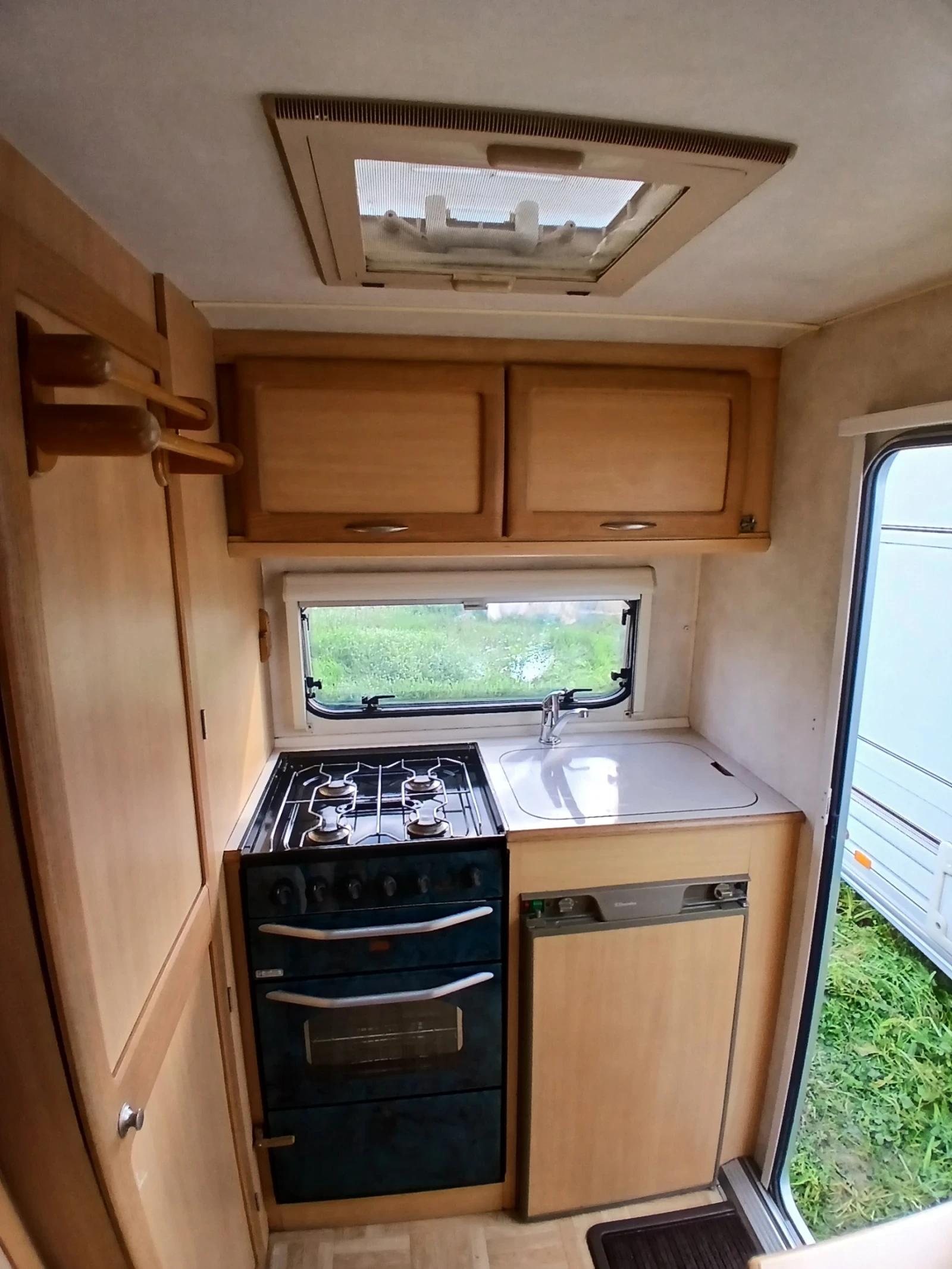 Каравана ABI Compass Lynx, снимка 14 - Каравани и кемпери - 54282594