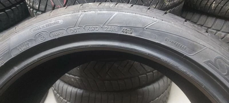 Гуми Летни 295/35R21, снимка 9 - Гуми и джанти - 32560431