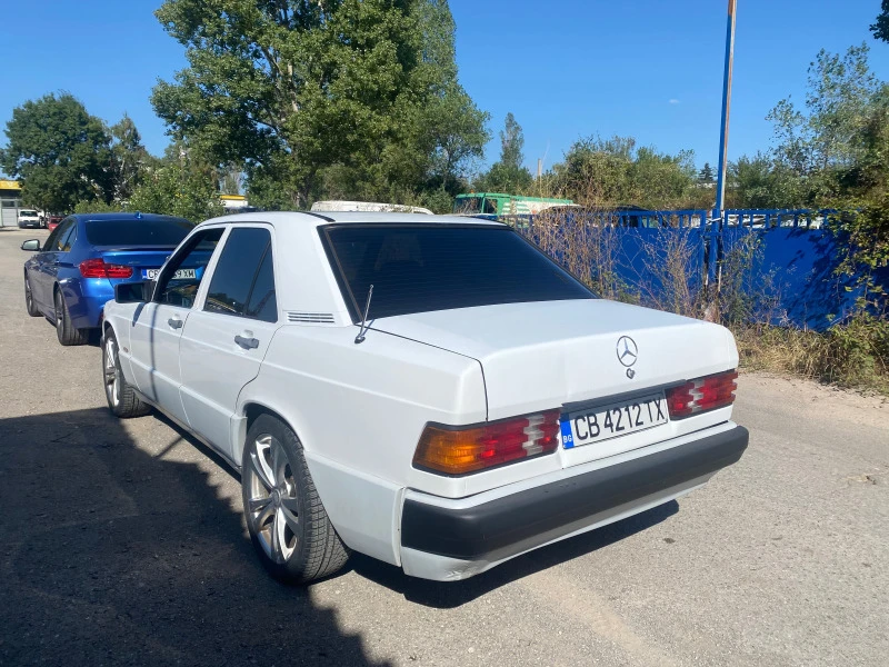 Mercedes-Benz 190 2.0, снимка 6 - Автомобили и джипове - 47034351