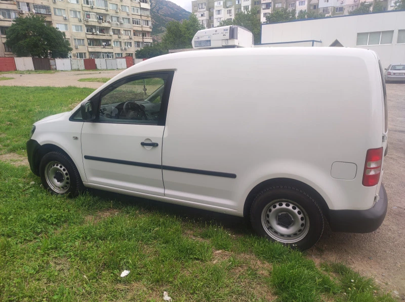 VW Caddy Хладилен, снимка 6 - Автомобили и джипове - 47470870