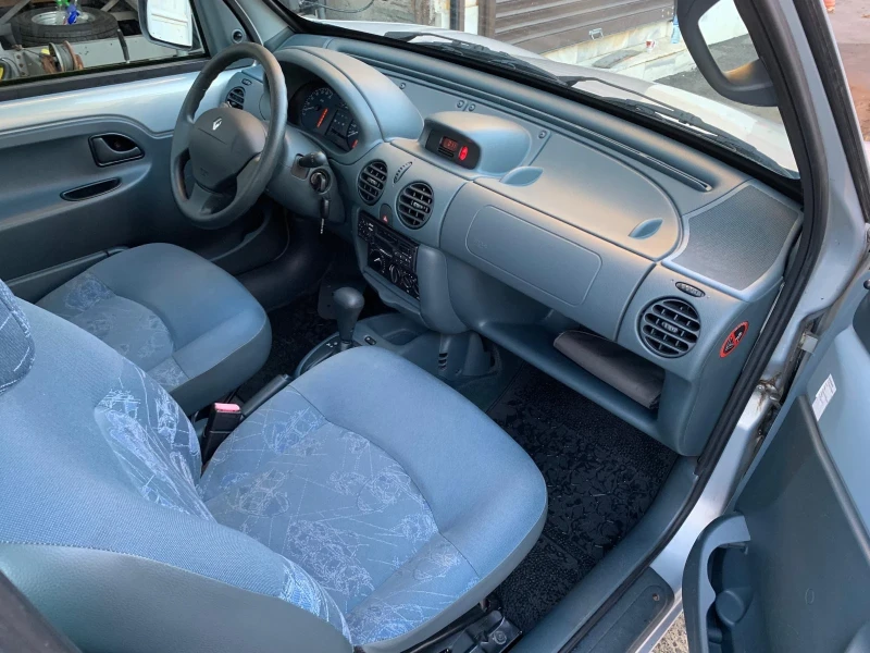 Renault Kangoo 1.4 Benzin Automatik Clima, снимка 16 - Автомобили и джипове - 47708070