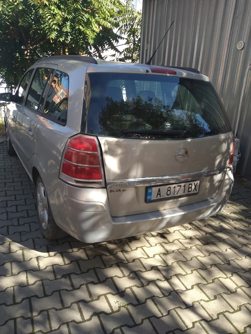 Opel Zafira 1.8 i, снимка 4 - Автомобили и джипове - 47825823