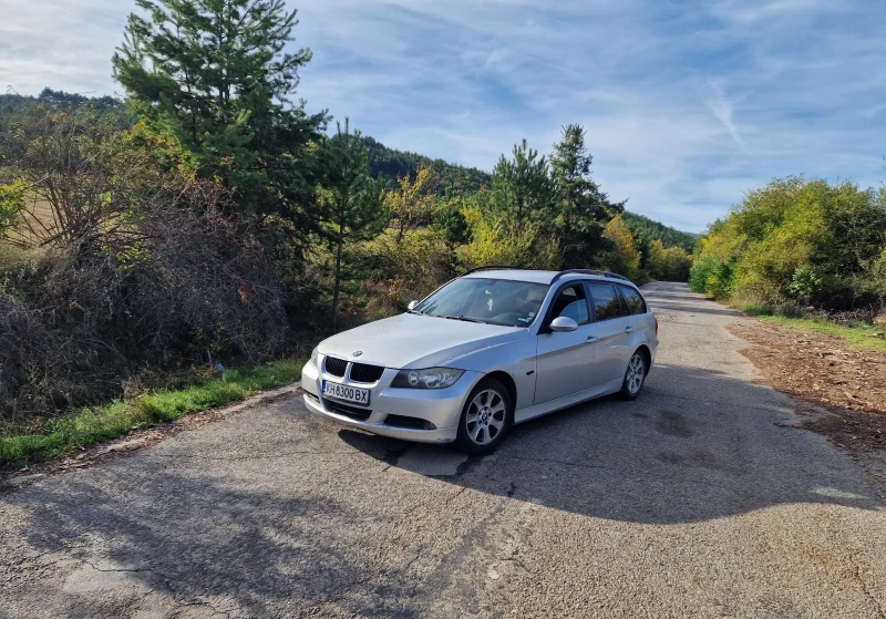 BMW 320 2.0, снимка 1 - Автомобили и джипове - 47857638