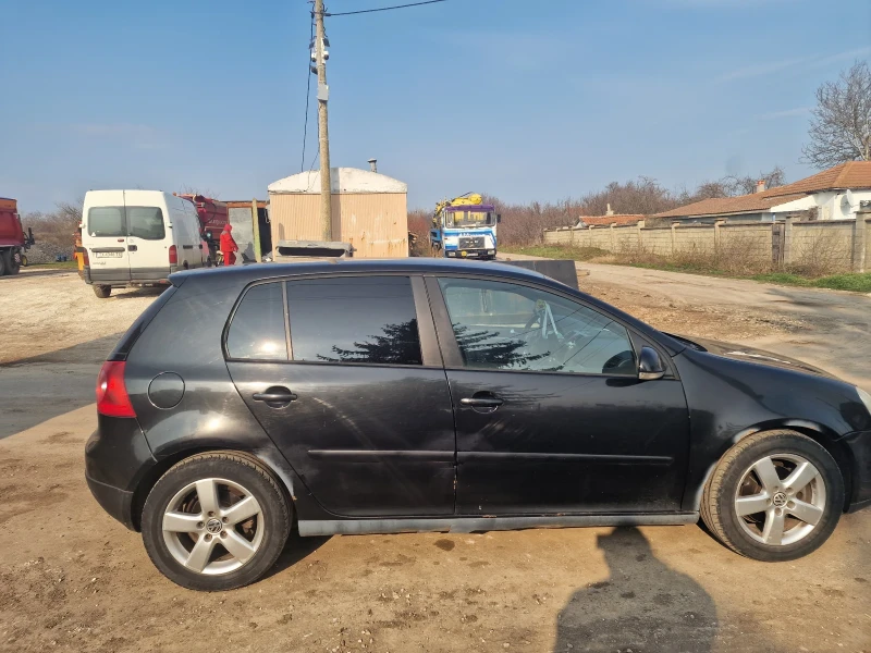 VW Golf 2.0 TDI DSG, снимка 3 - Автомобили и джипове - 49165658