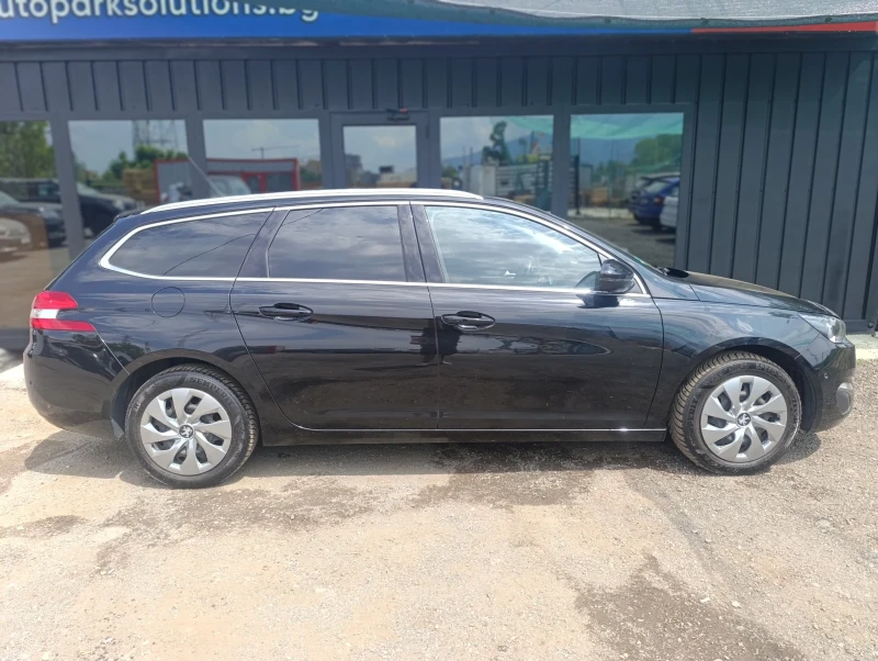 Peugeot 308 SW 1.2 Allure Panorama, снимка 4 - Автомобили и джипове - 51351795