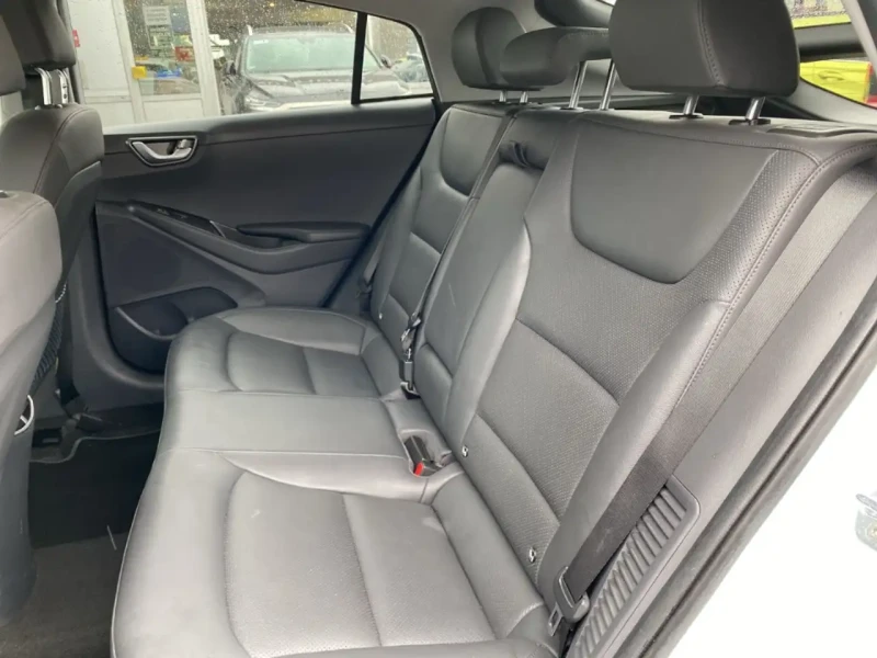 Hyundai Ioniq Premium Plug-In Hybrid Лизинг!!!, снимка 13 - Автомобили и джипове - 51507606