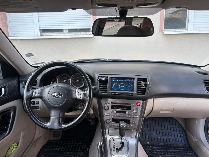 Subaru Outback 3.0, снимка 4 - Автомобили и джипове - 52991612