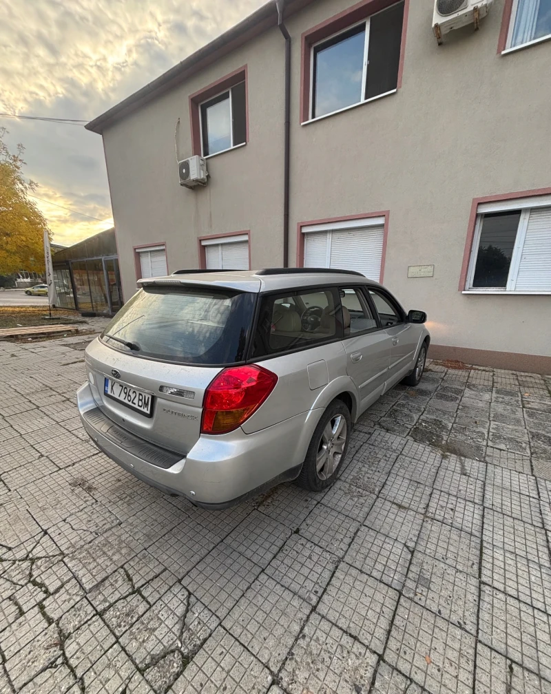 Subaru Outback 3.0, снимка 3 - Автомобили и джипове - 52991612