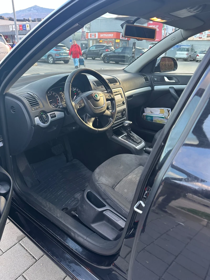 Skoda Octavia 1.6 TDI, снимка 9 - Автомобили и джипове - 52281513