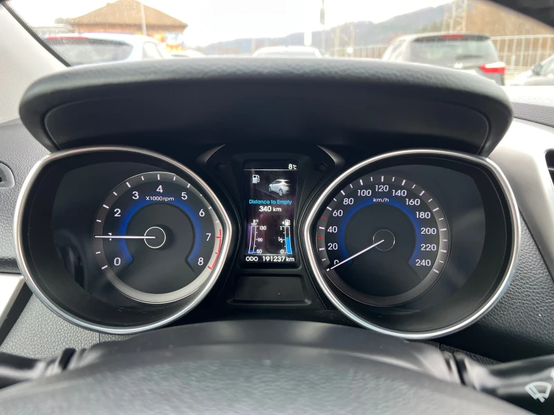 Hyundai I30 1.6i Бензин ШВЕЙЦАРИЯ, снимка 12 - Автомобили и джипове - 52874258