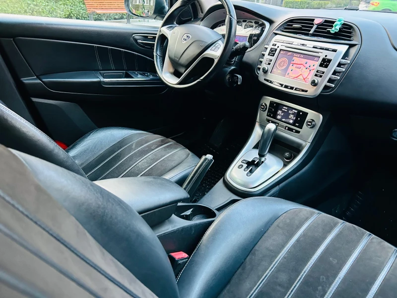 Lancia Delta 1.6 D, снимка 12 - Автомобили и джипове - 52921662