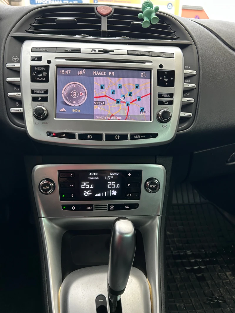 Lancia Delta 1.6 D, снимка 16 - Автомобили и джипове - 52921662