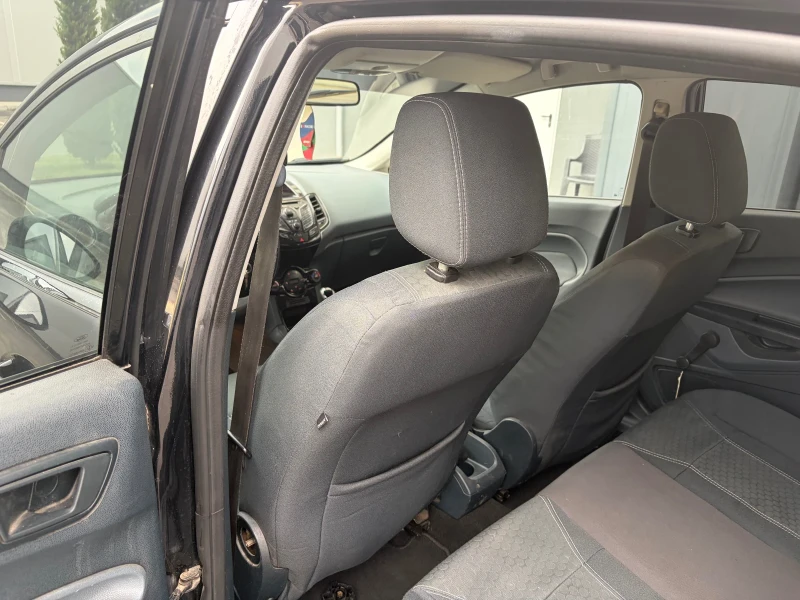 Ford Fiesta 1.4 ГАЗ, снимка 12 - Автомобили и джипове - 53014146