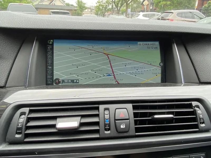 BMW 535 * АВТО КРЕДИТ* ЦЕНА ДО БГ * Сервизна история * , снимка 8 - Автомобили и джипове - 53355771