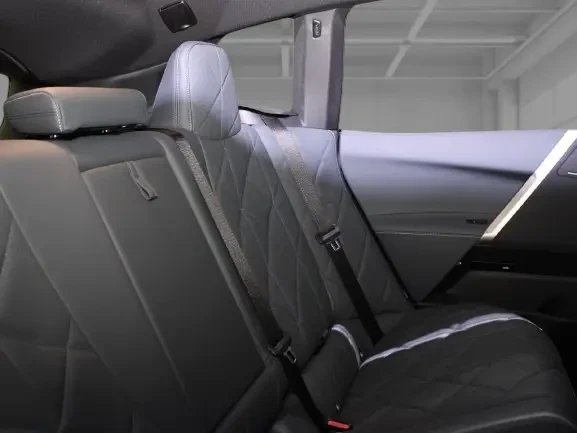 BMW iX xDrive40 = Sport Package = Гаранция, снимка 12 - Автомобили и джипове - 53915583