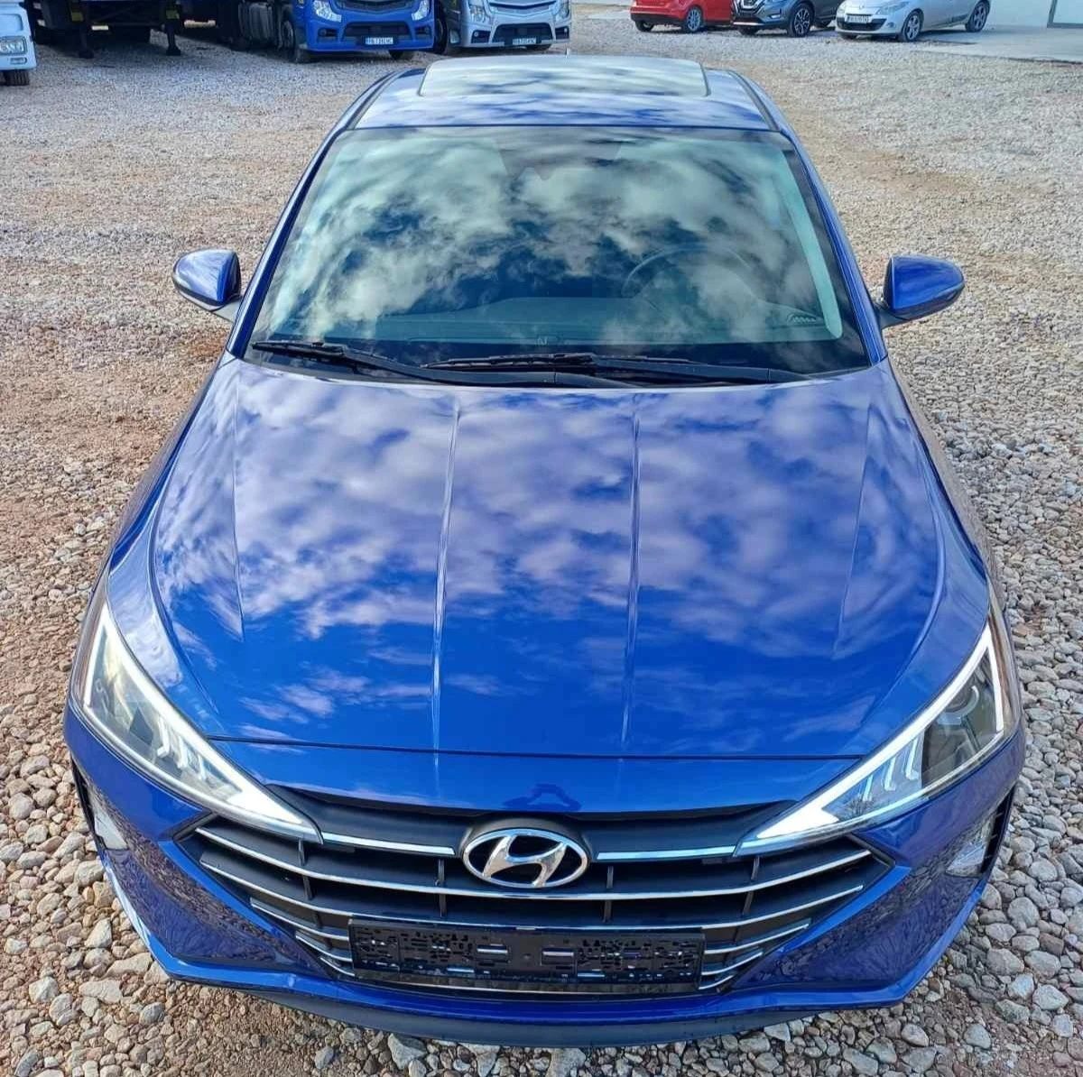 Hyundai Elantra  - изображение 2