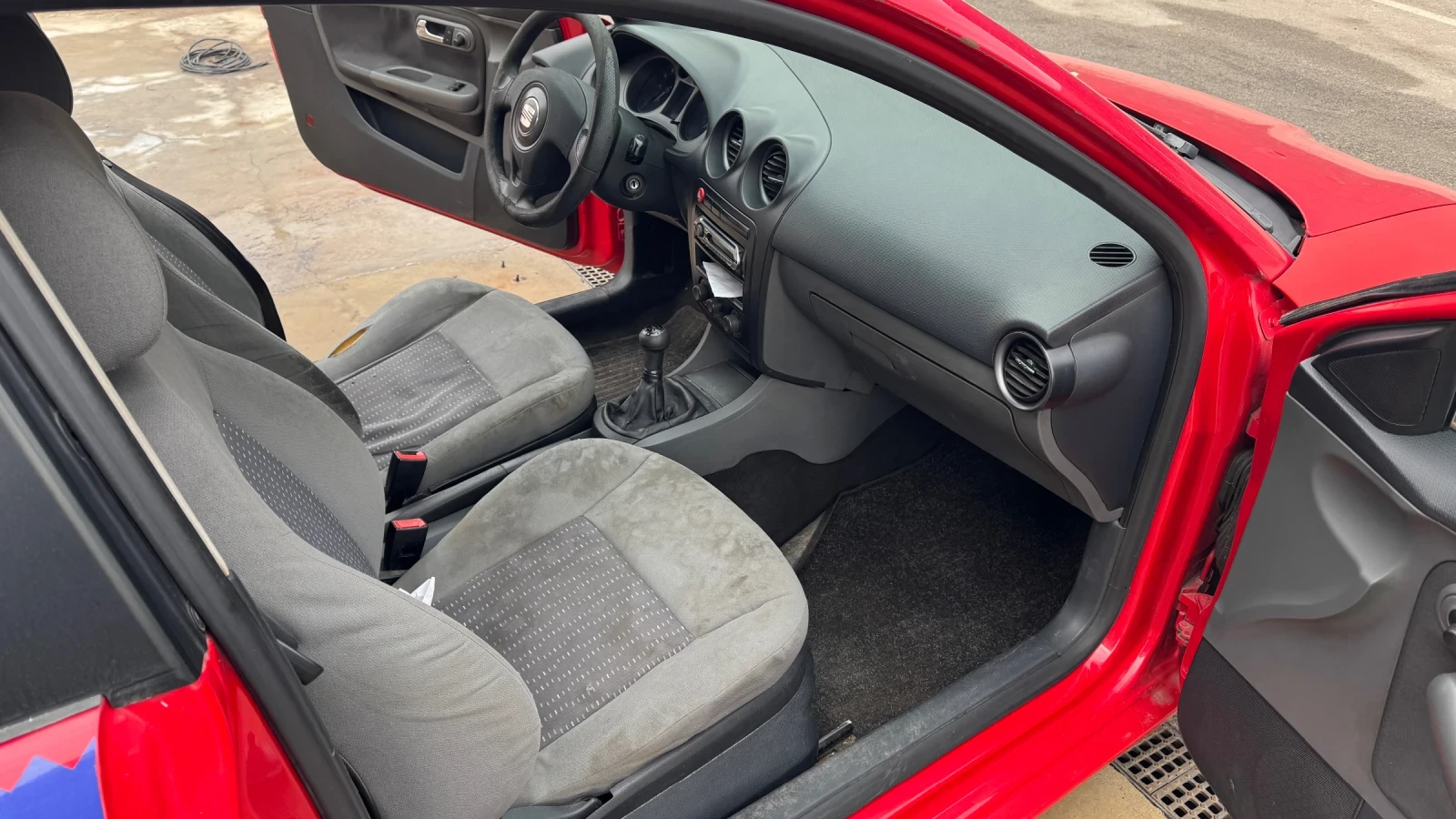 Seat Ibiza 1.2 VAN - изображение 9