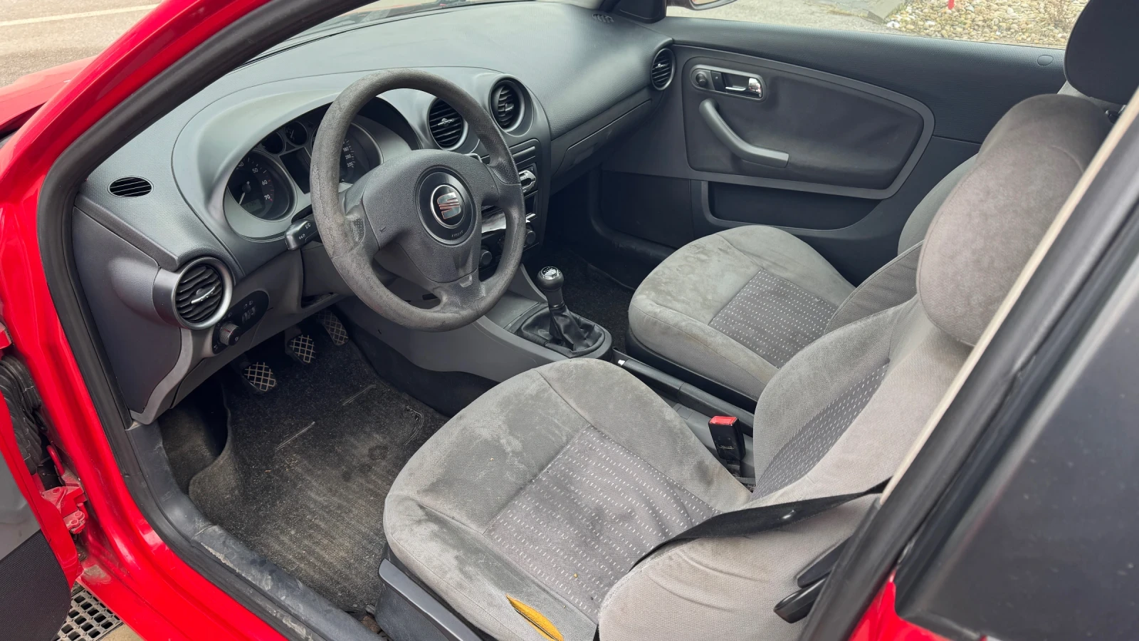 Seat Ibiza 1.2 VAN - изображение 8