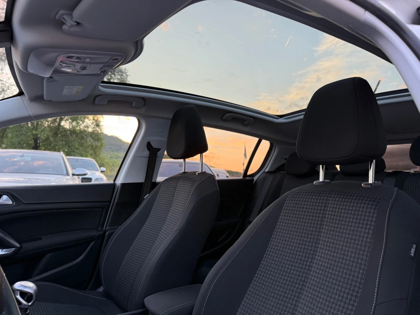 Peugeot 308 1.5HD Камера Нави Панорама - изображение 7