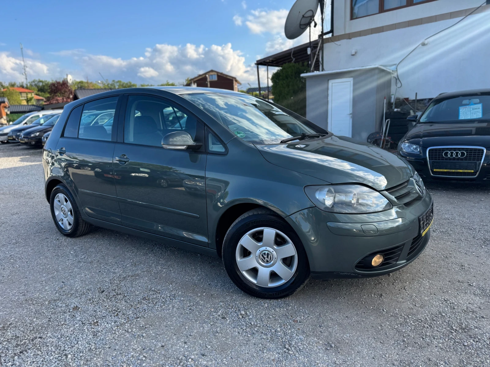 VW Golf Plus 1.9TDI 105кс 6ск НАВИ КЛИМАТРИНИК  - изображение 7