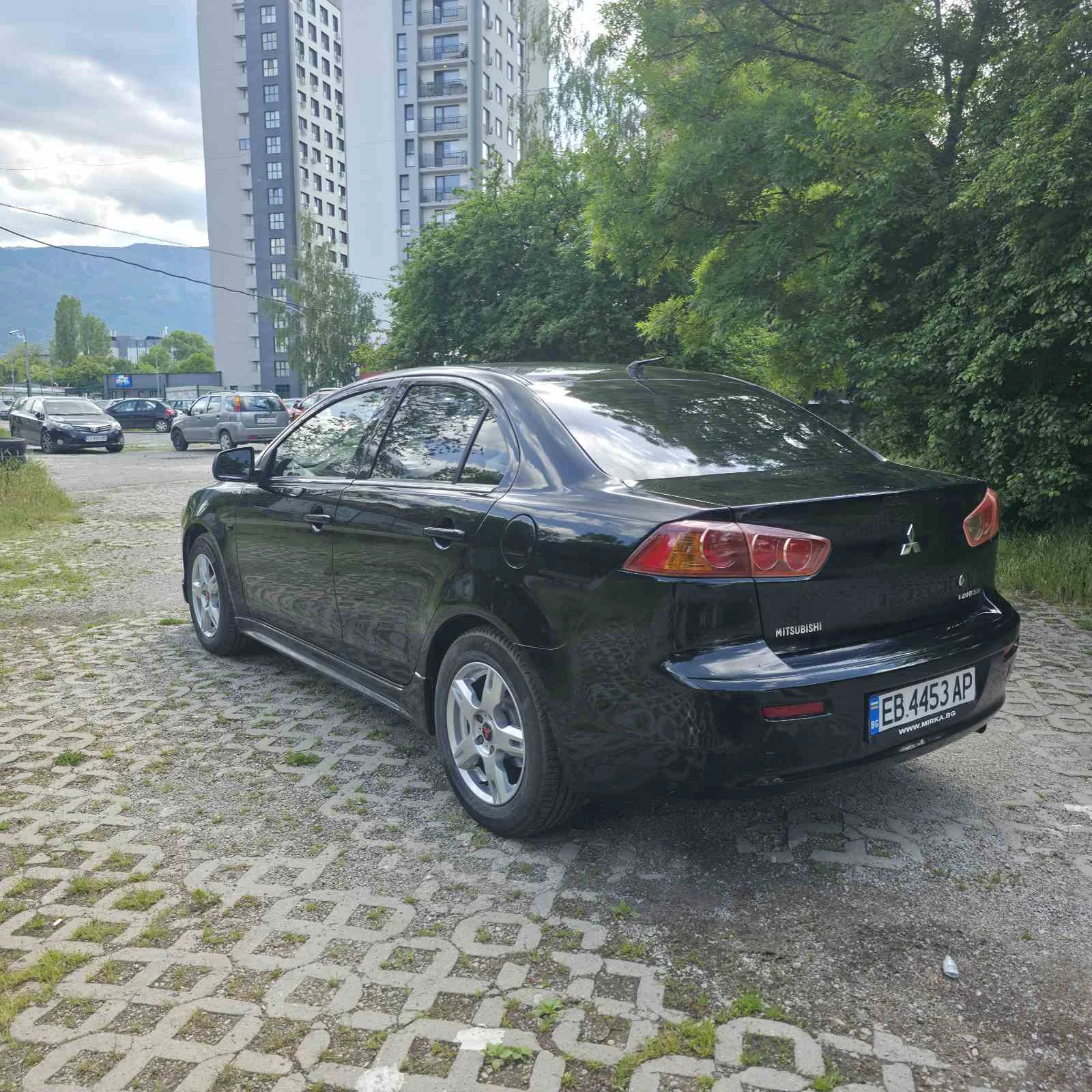 Mitsubishi Lancer 1.8, снимка 8 - Автомобили и джипове - 54035223