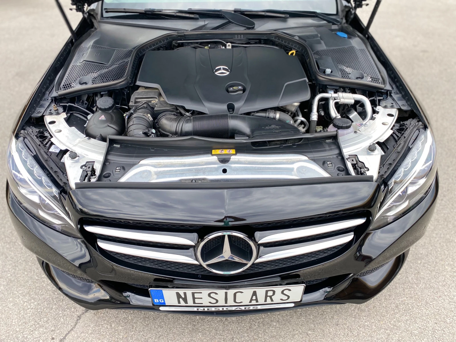 Mercedes-Benz C 220 d 4-MATIC 9G-TRONIC NIGHT PACK !! 100% РЕАЛНИ КМ ! - изображение 7