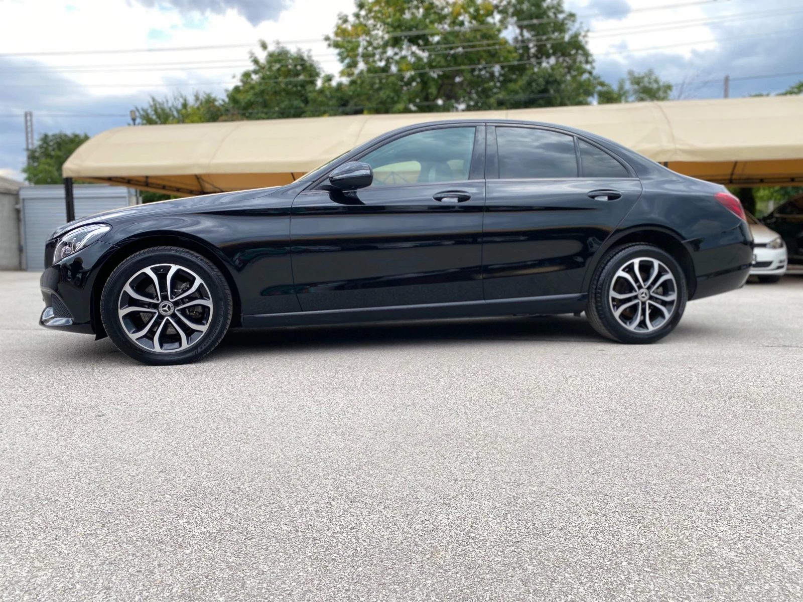 Mercedes-Benz C 220 d 4-MATIC 9G-TRONIC NIGHT PACK !! 100% РЕАЛНИ КМ ! - изображение 6
