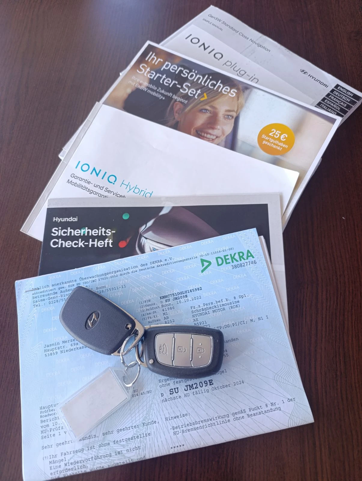 Hyundai Ioniq Premium Plug-In Hybrid !!! | Mobile.bg   17