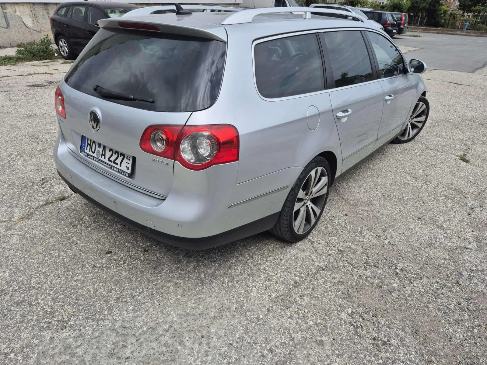 VW Passat 2.0TDI Автоматик - изображение 4