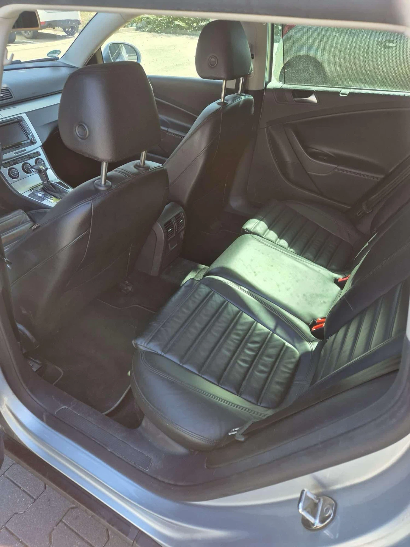 VW Passat 2.0TDI Автоматик - изображение 7