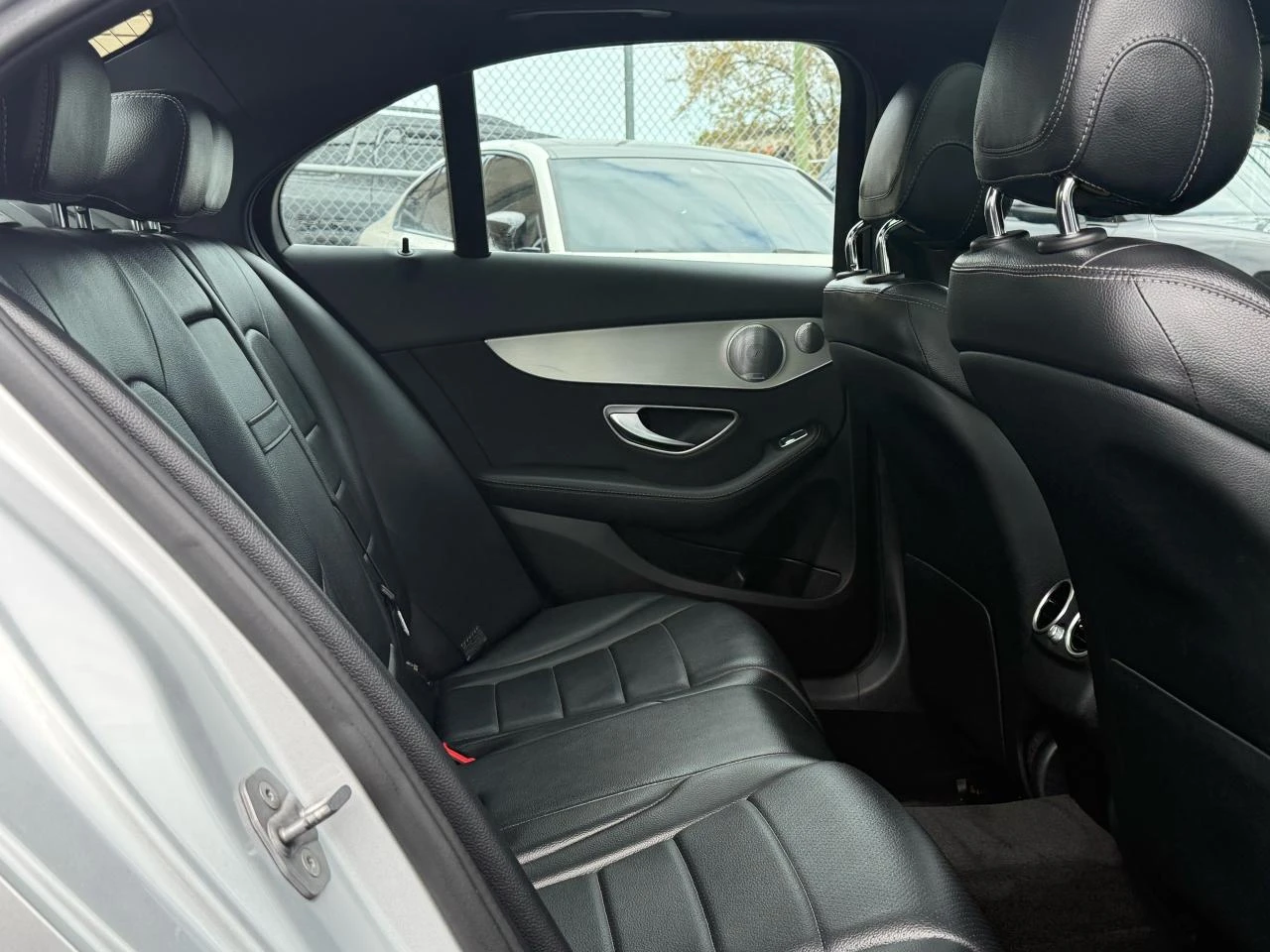 Mercedes-Benz C 300 4Matic / BURMESTER / PANO | Mobile.bg   14