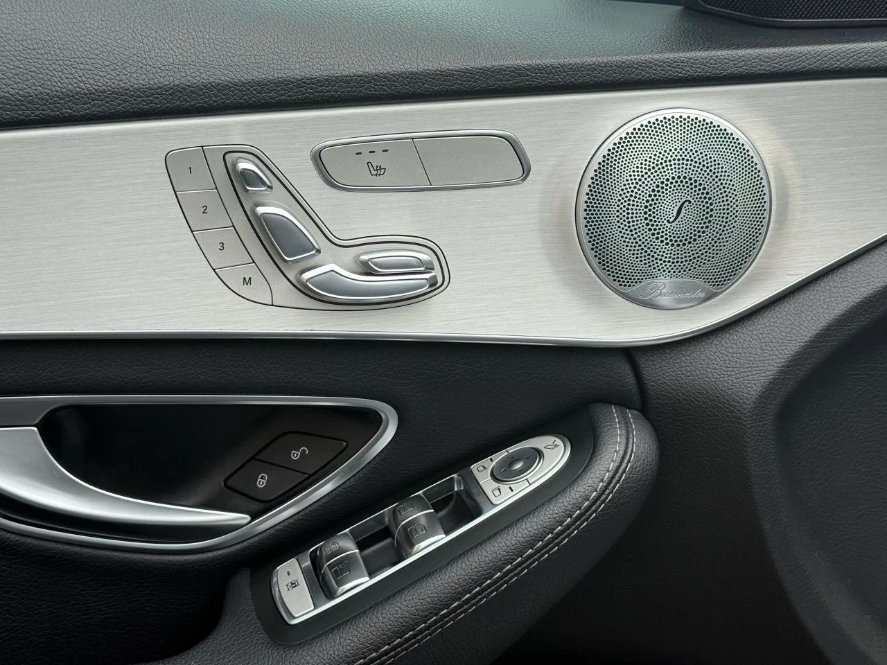 Mercedes-Benz C 300 4Matic / BURMESTER / PANO | Mobile.bg   15