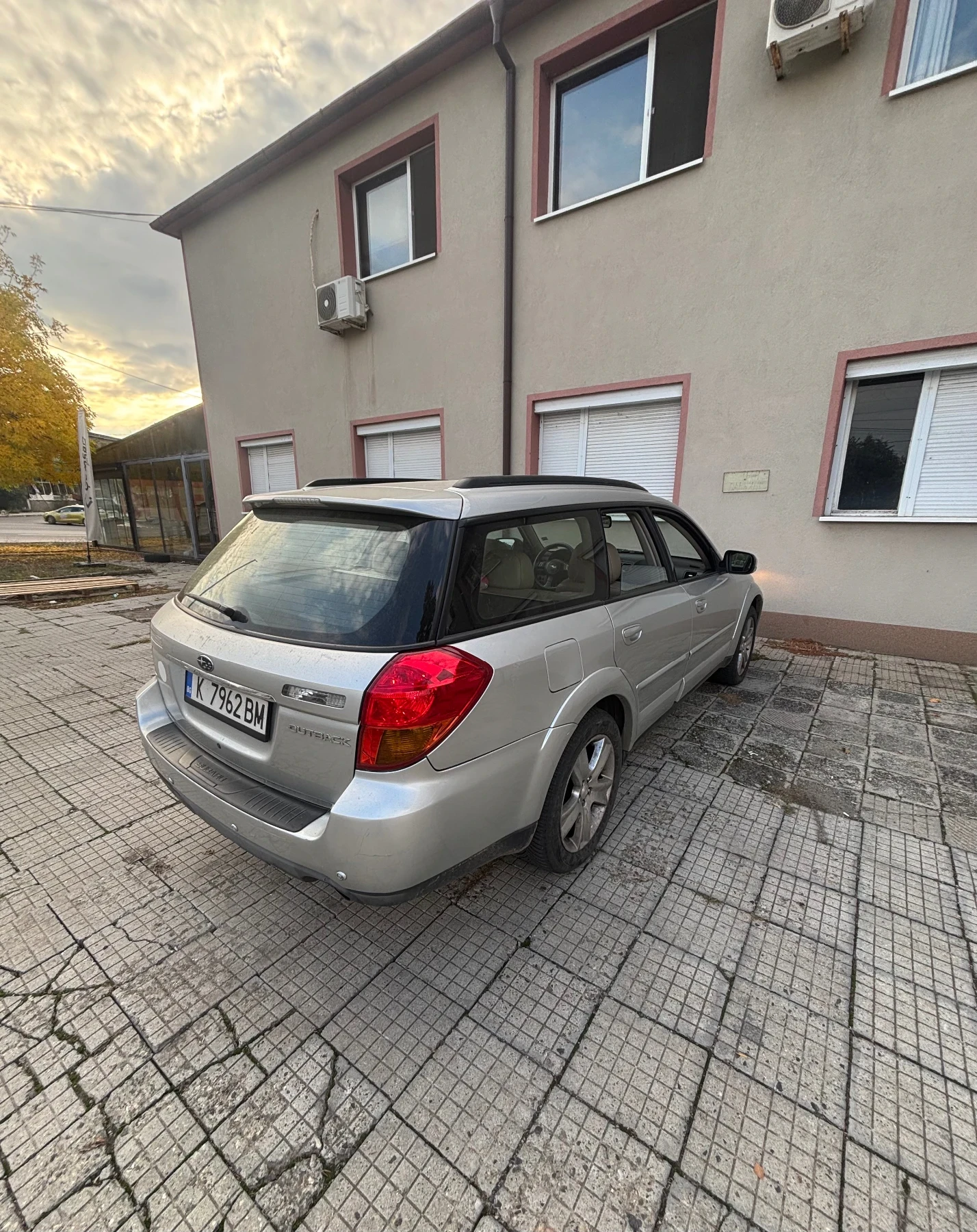 Subaru Outback 3.0 - изображение 3