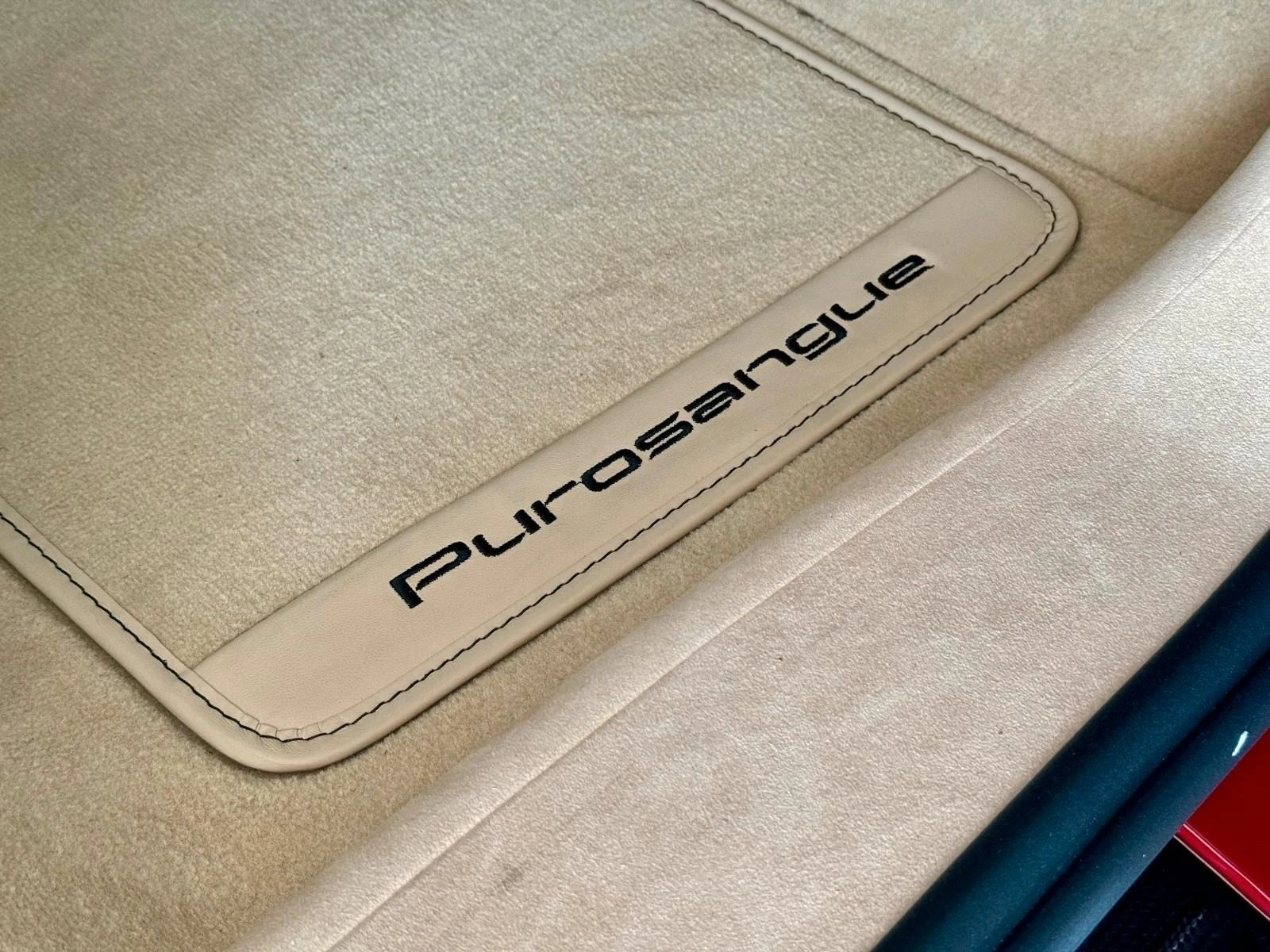 Ferrari Purosangue V12/CERAMIC/CARBON/MATRIX/PANO/360/ | Mobile.bg   15