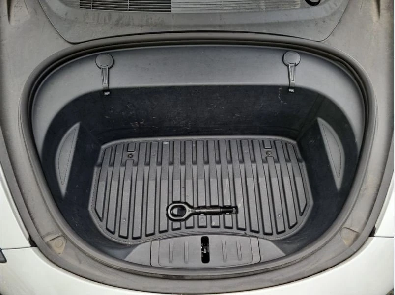 Tesla Model 3 LONG RANGE AWD - изображение 8