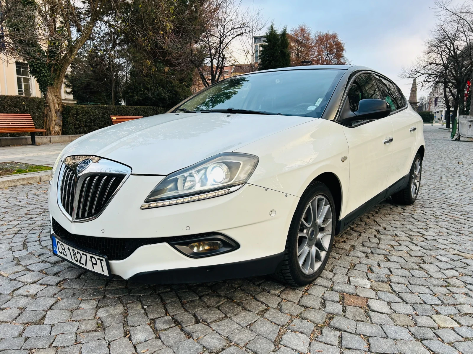 Lancia Delta 1.6 D - изображение 3