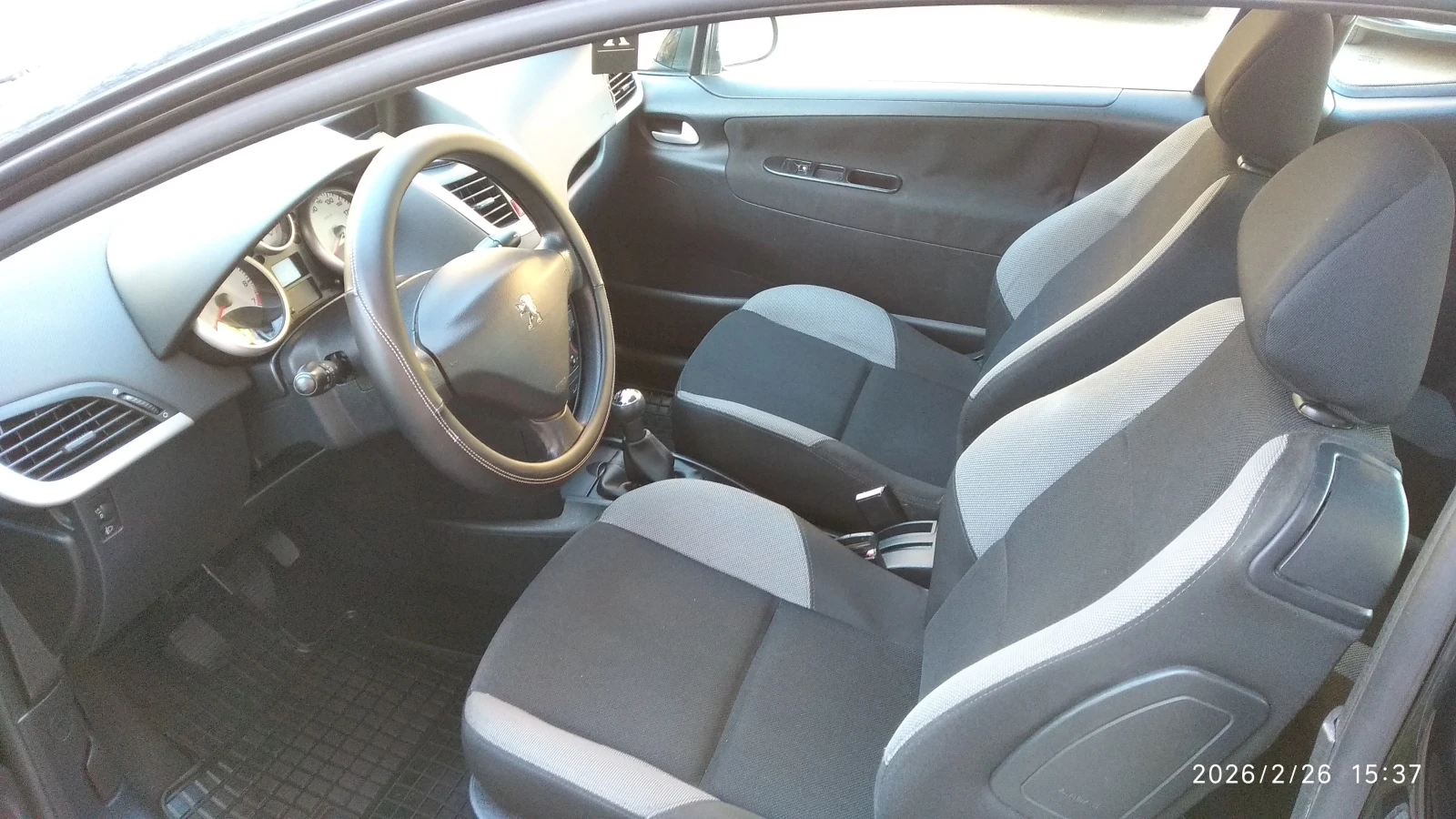 Peugeot 207 1.4, снимка 10 - Автомобили и джипове - 53771969