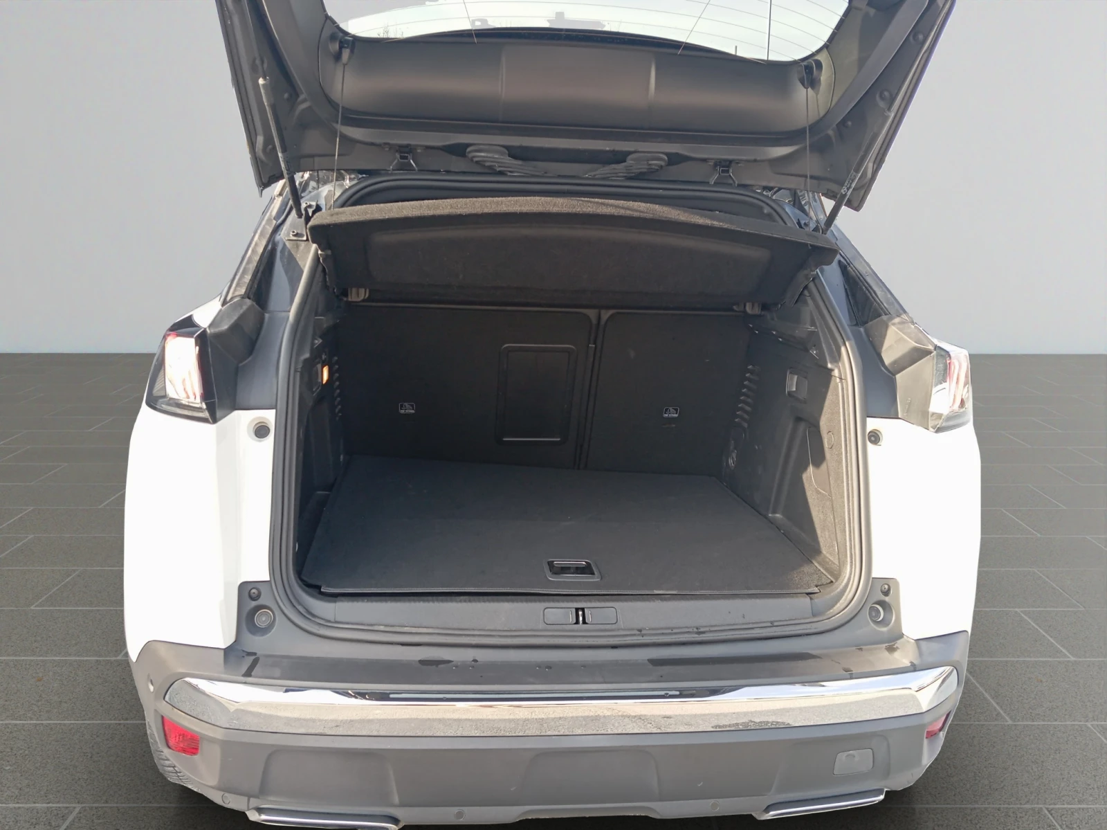 Peugeot 3008 New Line Up GT 1.6 Plug-in HYBRID 2WD 225 e-EAT8 E, снимка 13 - Автомобили и джипове - 53885134