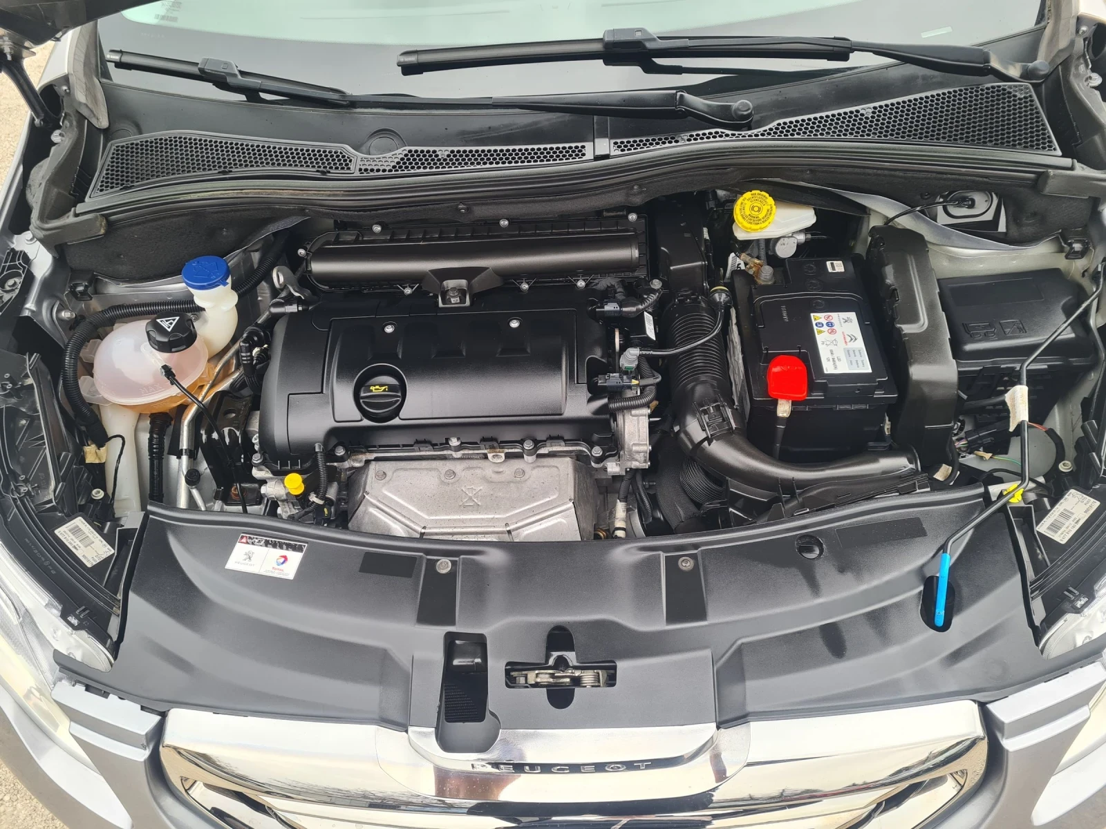 Peugeot 2008 1.6i 16V 120p.s ALLURE  | Mobile.bg � ����������� 15