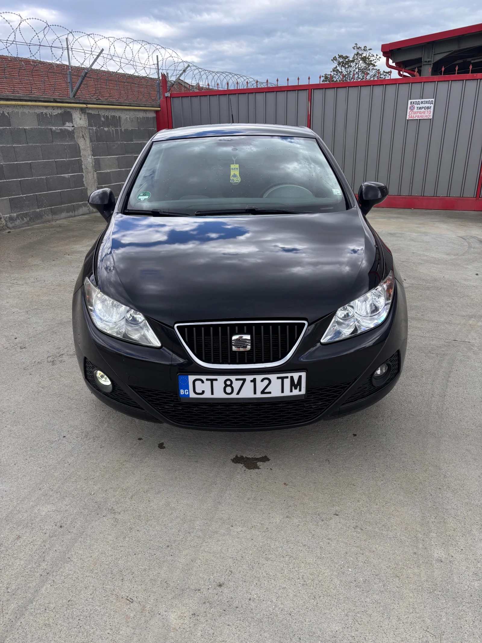 Seat Ibiza 1.4i* Климатик* ТОП