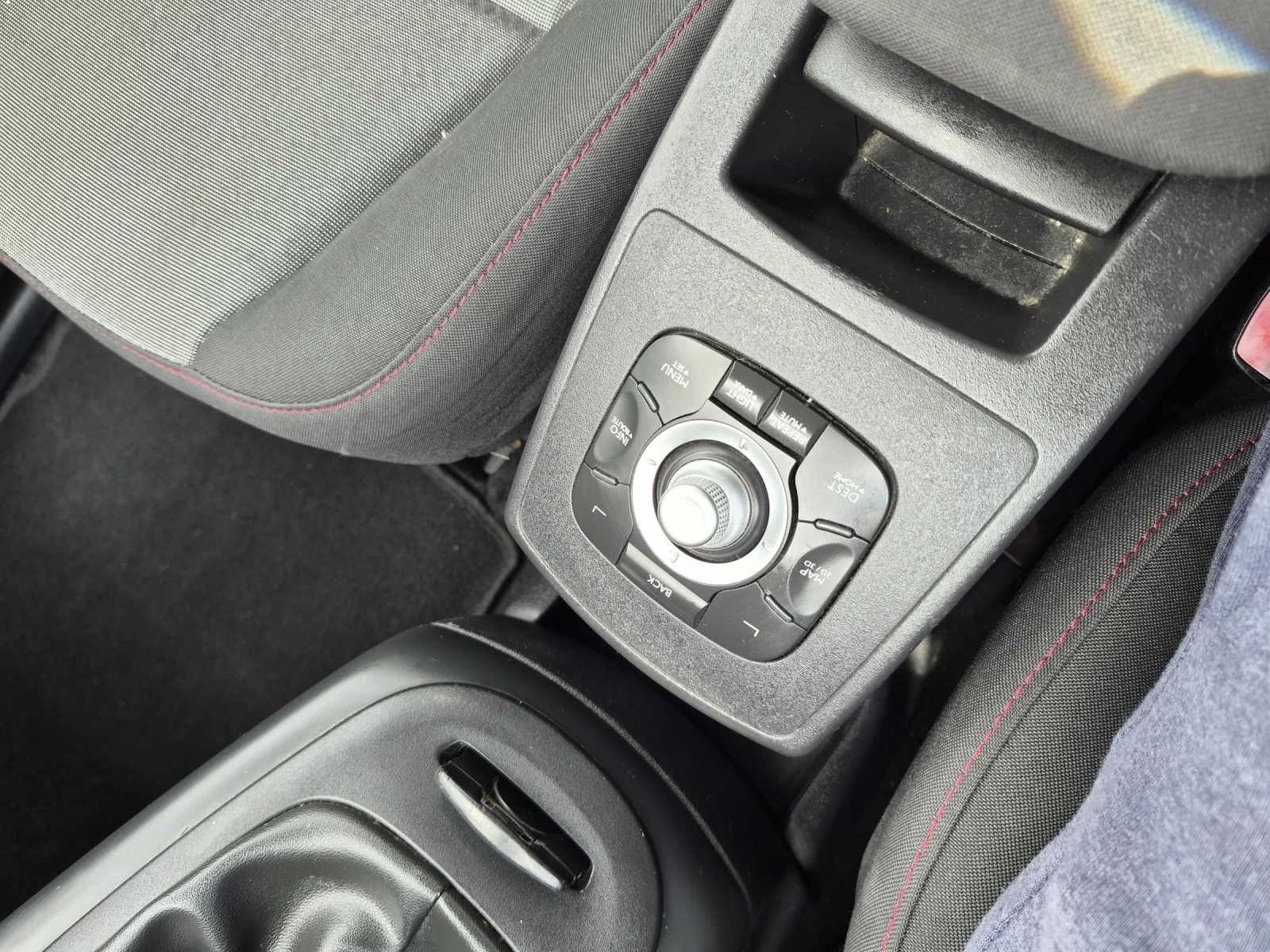 Renault Scenic 1.6i ГАЗ Xmod Evro 5, снимка 17 - Автомобили и джипове - 54390106