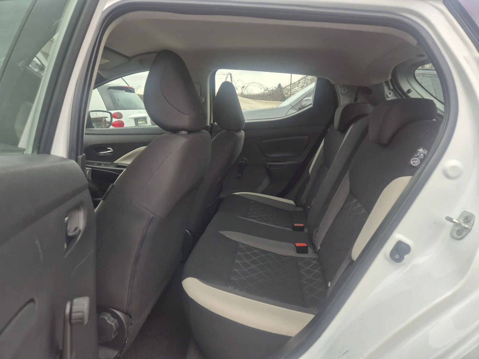 Nissan Micra ШВЕЙЦАРИЯ/ДИСТРОНИК/НАВИГАЦИЯ/КАМЕРА, снимка 11 - Автомобили и джипове - 54474025