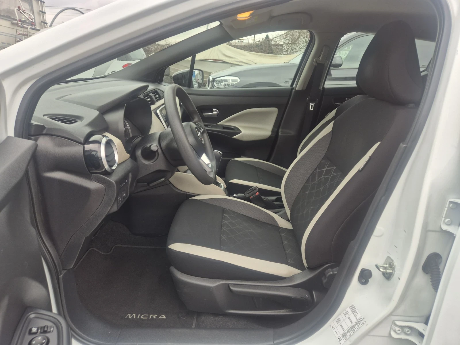 Nissan Micra ШВЕЙЦАРИЯ/ДИСТРОНИК/НАВИГАЦИЯ/КАМЕРА, снимка 10 - Автомобили и джипове - 54474025