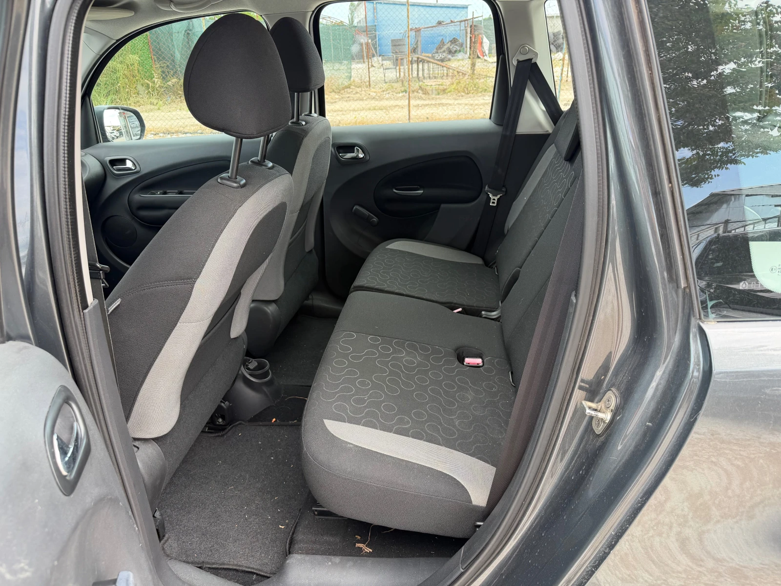 Citroen C3 Picasso 1.6HDI, снимка 8 - Автомобили и джипове - 54625853